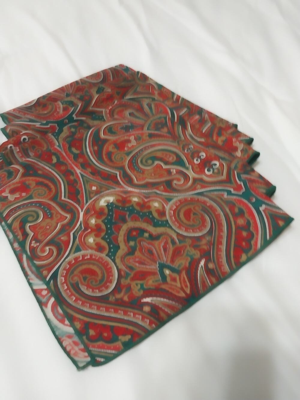 Christmas Red & Green Paisley Print Cotton Napkins Lot Of 5 17x17
